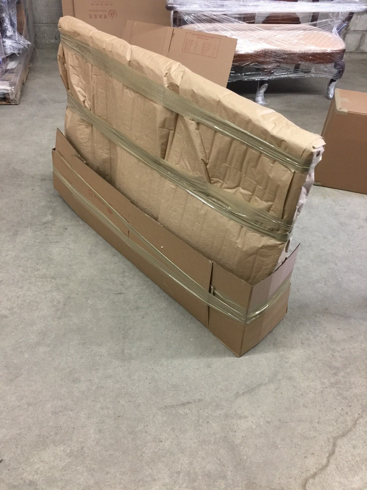 家具用纸板包装并封好